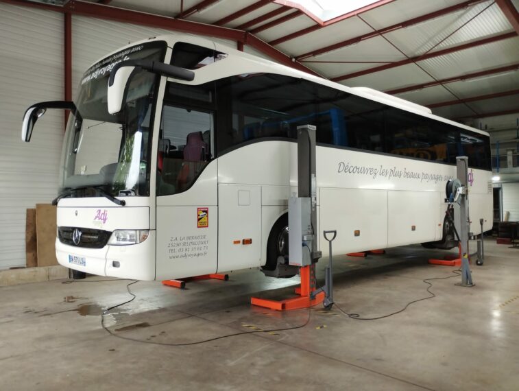 Entretien du parc ADJ Voyages Société Transport Seloncourt